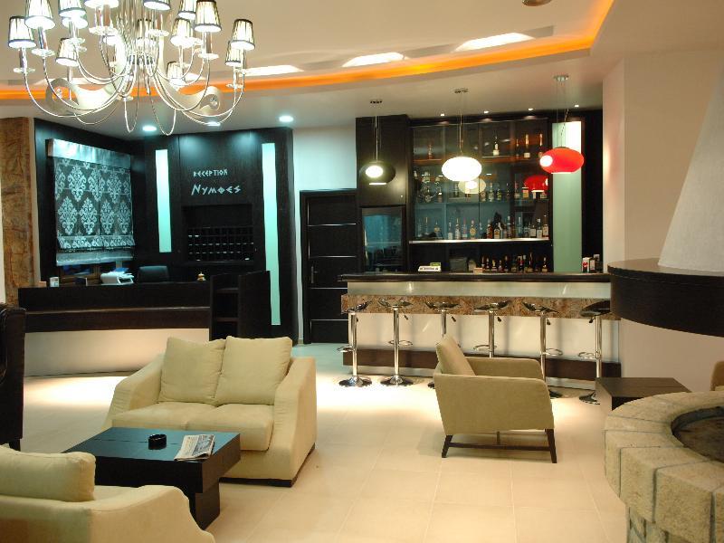 Nymfes Hotel กาโต ลูตรากี ภายนอก รูปภาพ